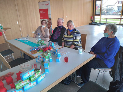 Conny Boldt, Rainer Wester, Sylvia Pewestorf und Lydia Neudert am SoVD-Infotisch